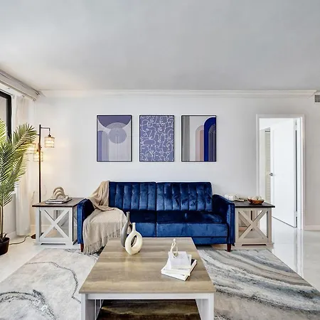 Cozy 2 Bdr Condo With Beach Service 1108